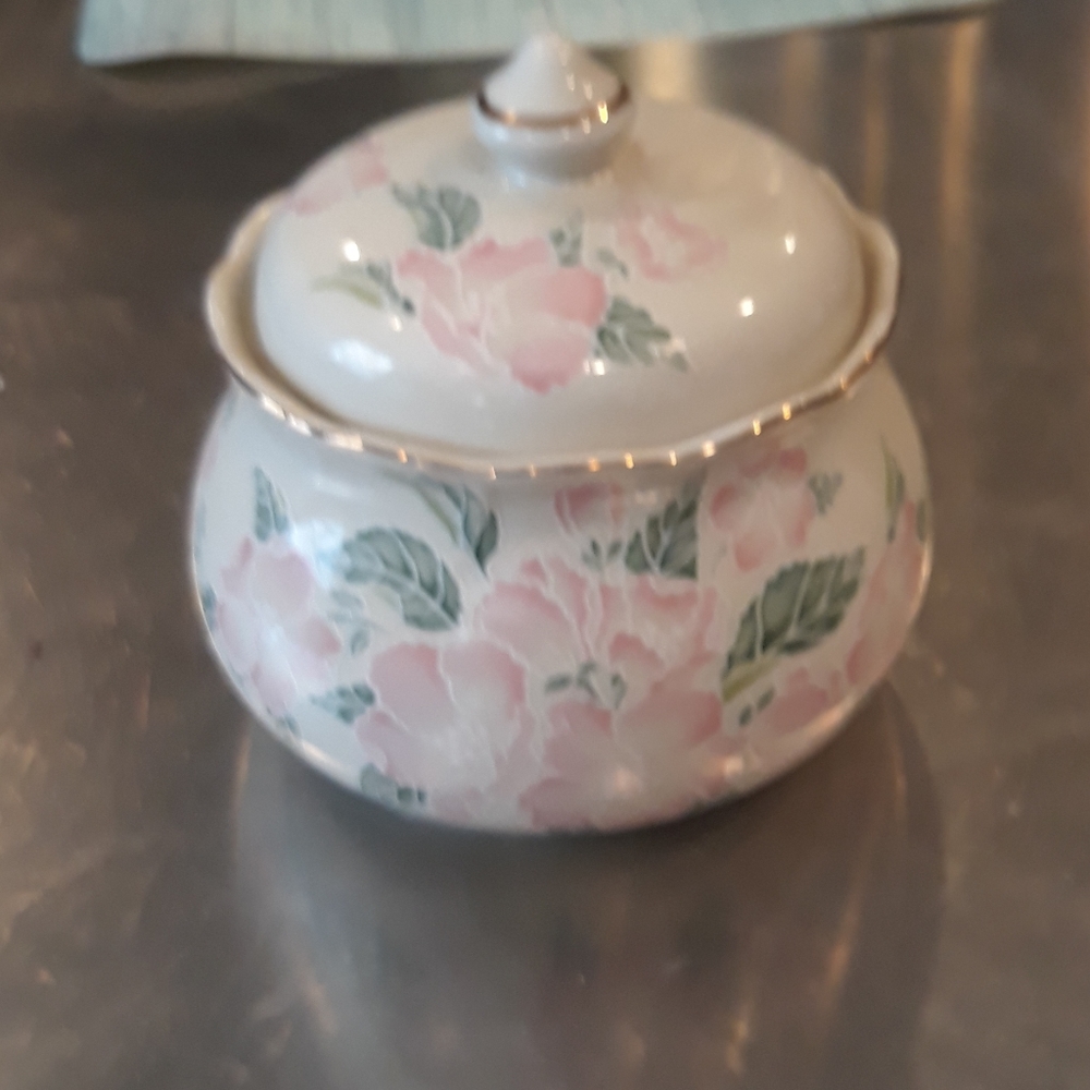 Jamestown Ginger jar